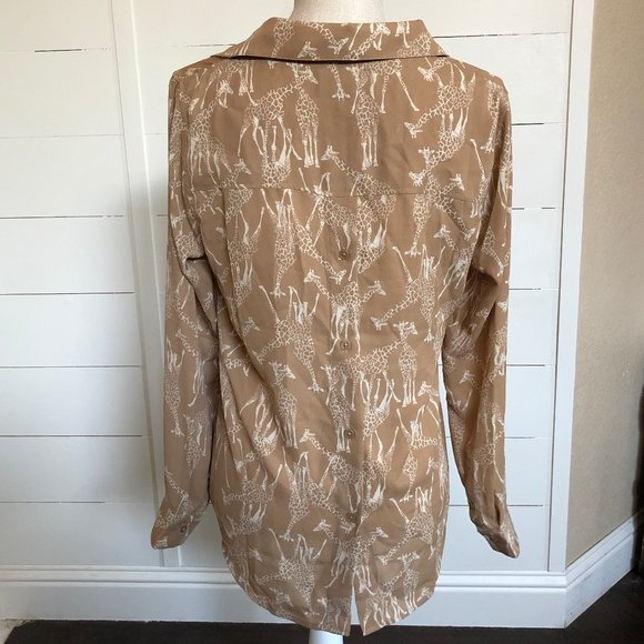 Banana Republic Tan Boyfriend Popover Top Giraffe - Picture 7 of 12